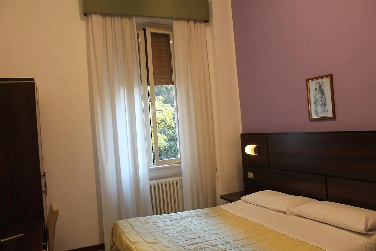 Hotel Catalani E Madrid Milan
