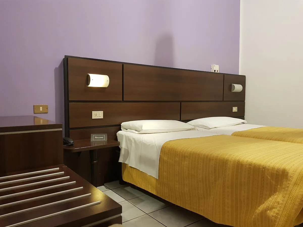 Hotel Catalani E Madrid Milan