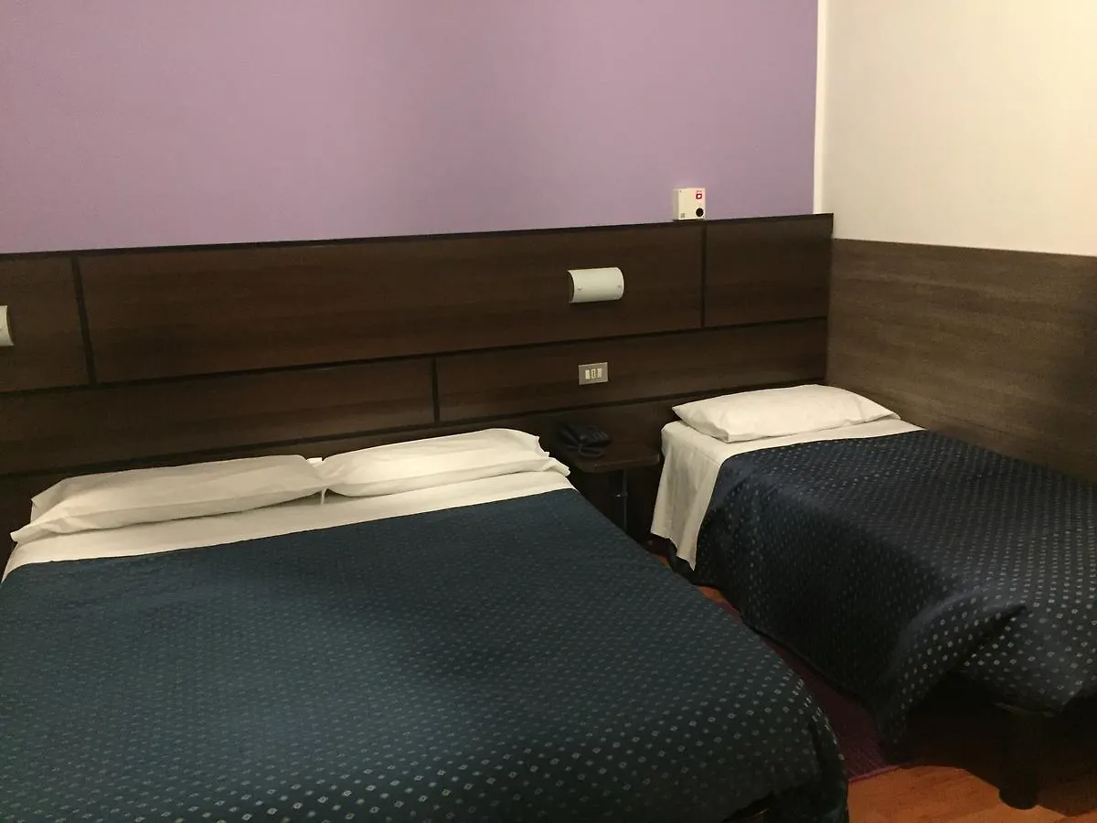 Hotel Catalani E Madrid Milan