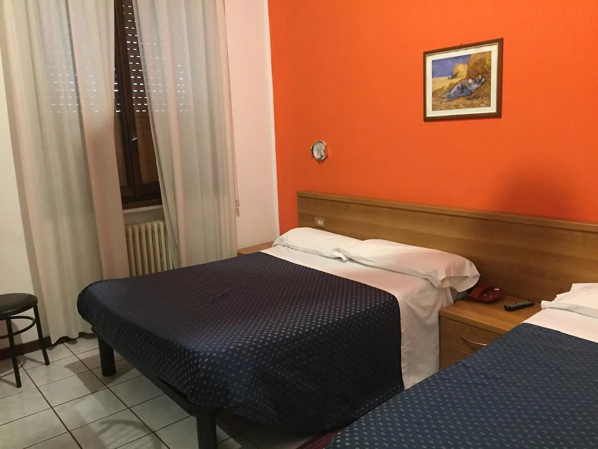 Hotel Catalani E Madrid Milan