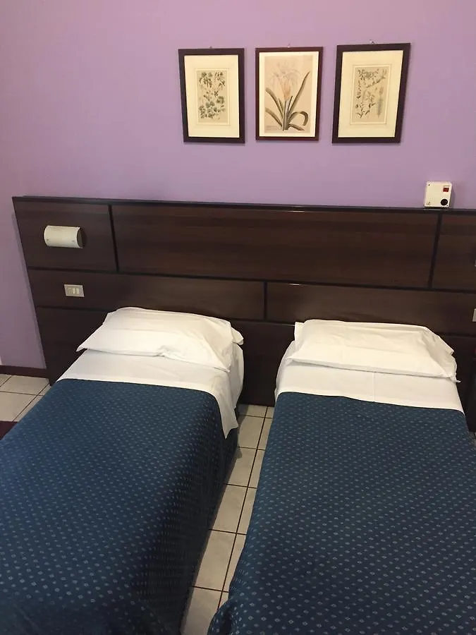 Hotel Catalani E Madrid Milan